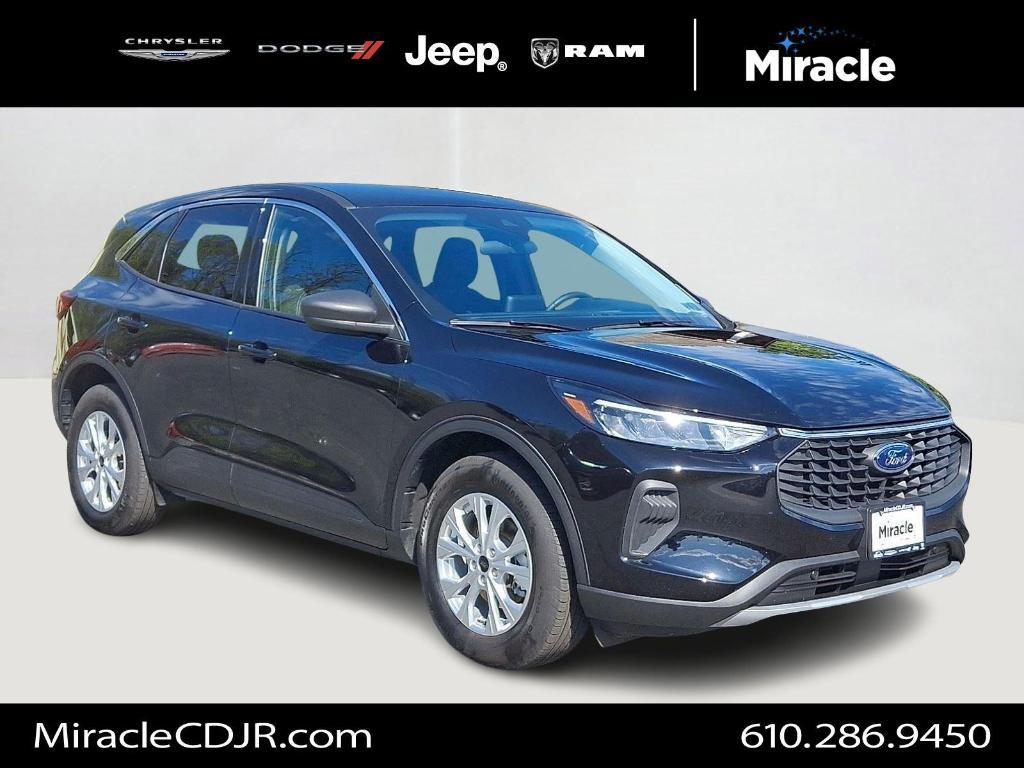 used 2023 Ford Escape car, priced at $23,226