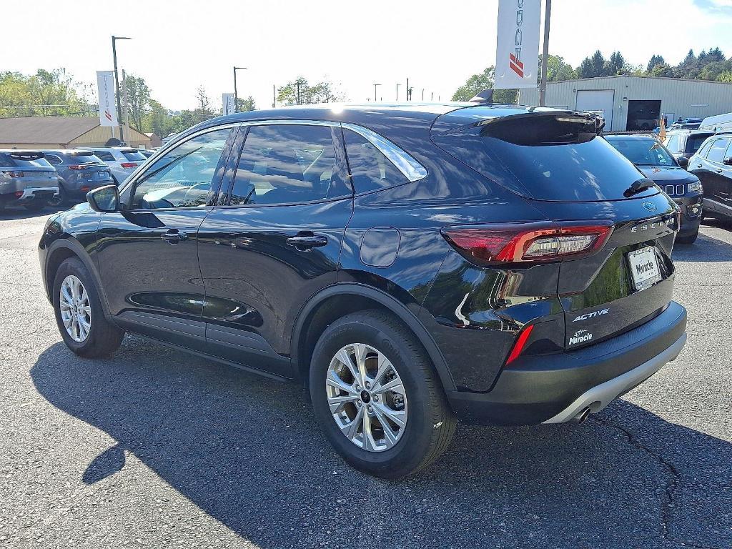 used 2023 Ford Escape car, priced at $23,226