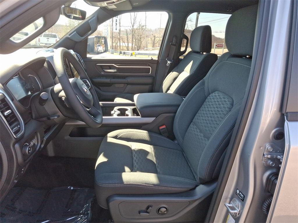 new 2025 Ram 1500 car, priced at $52,861