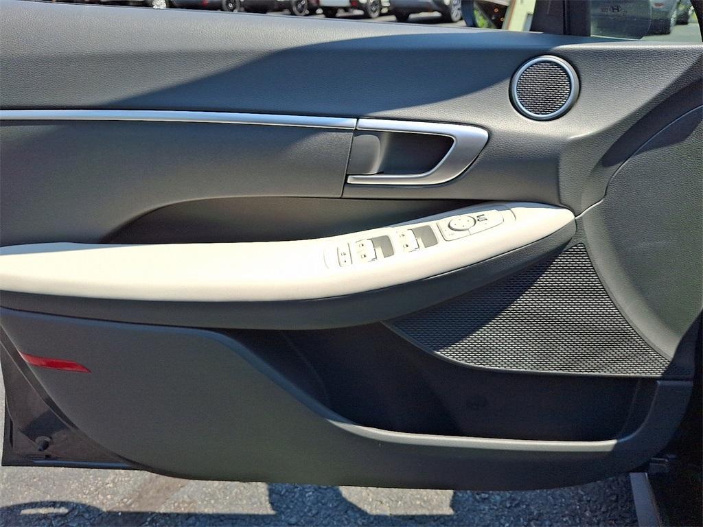used 2022 Hyundai Sonata car, priced at $19,995