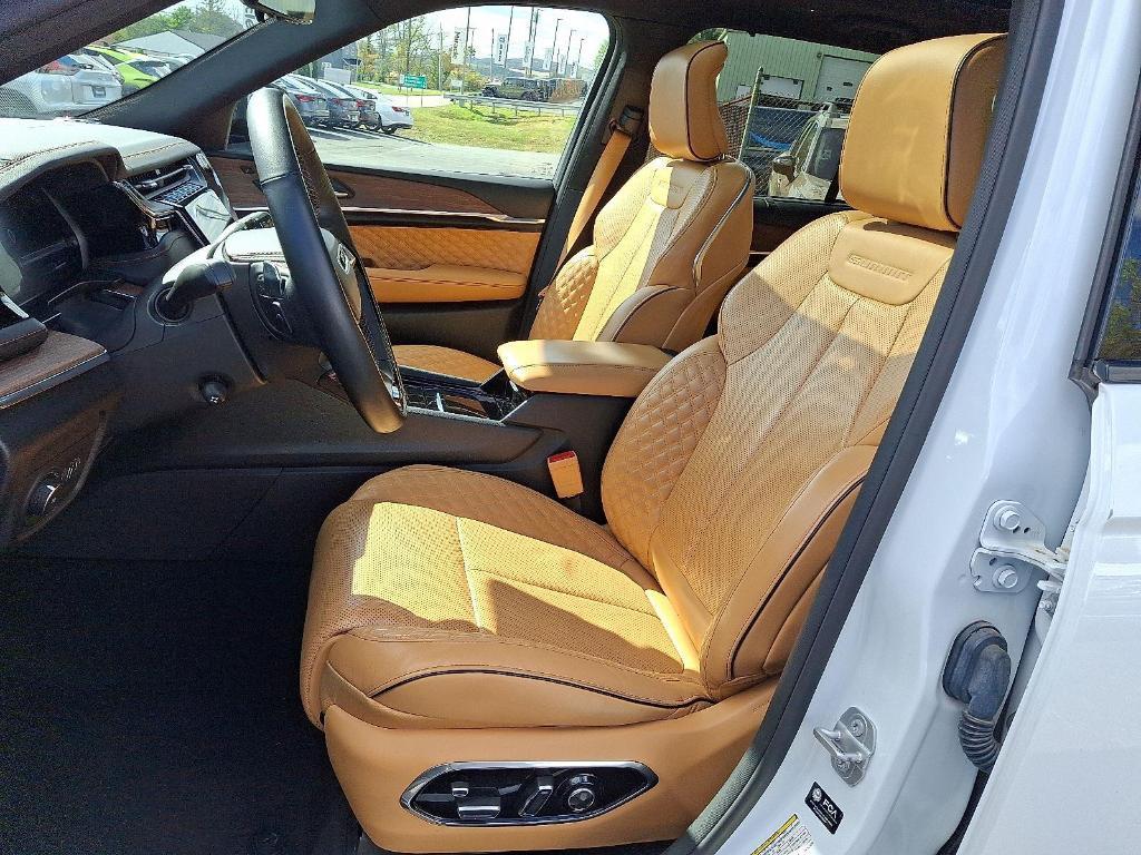 used 2023 Jeep Grand Cherokee car, priced at $43,699