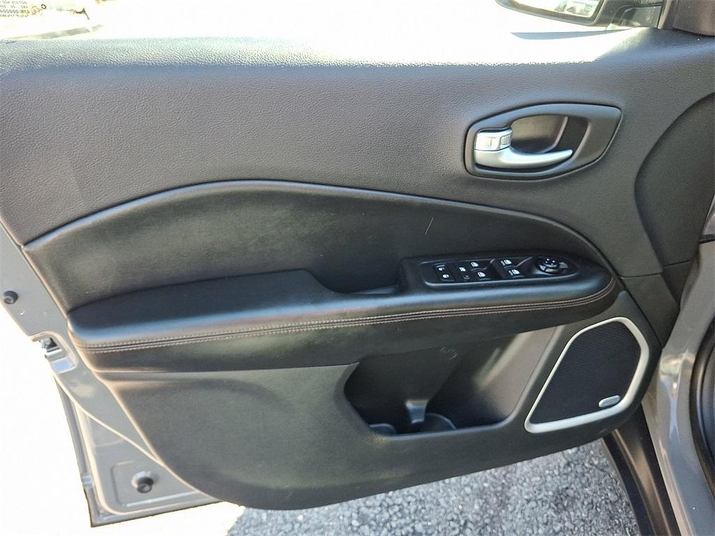 used 2021 Jeep Compass car, priced at $18,895