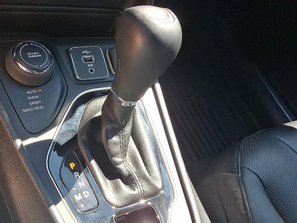 used 2020 Jeep Cherokee car, priced at $20,495