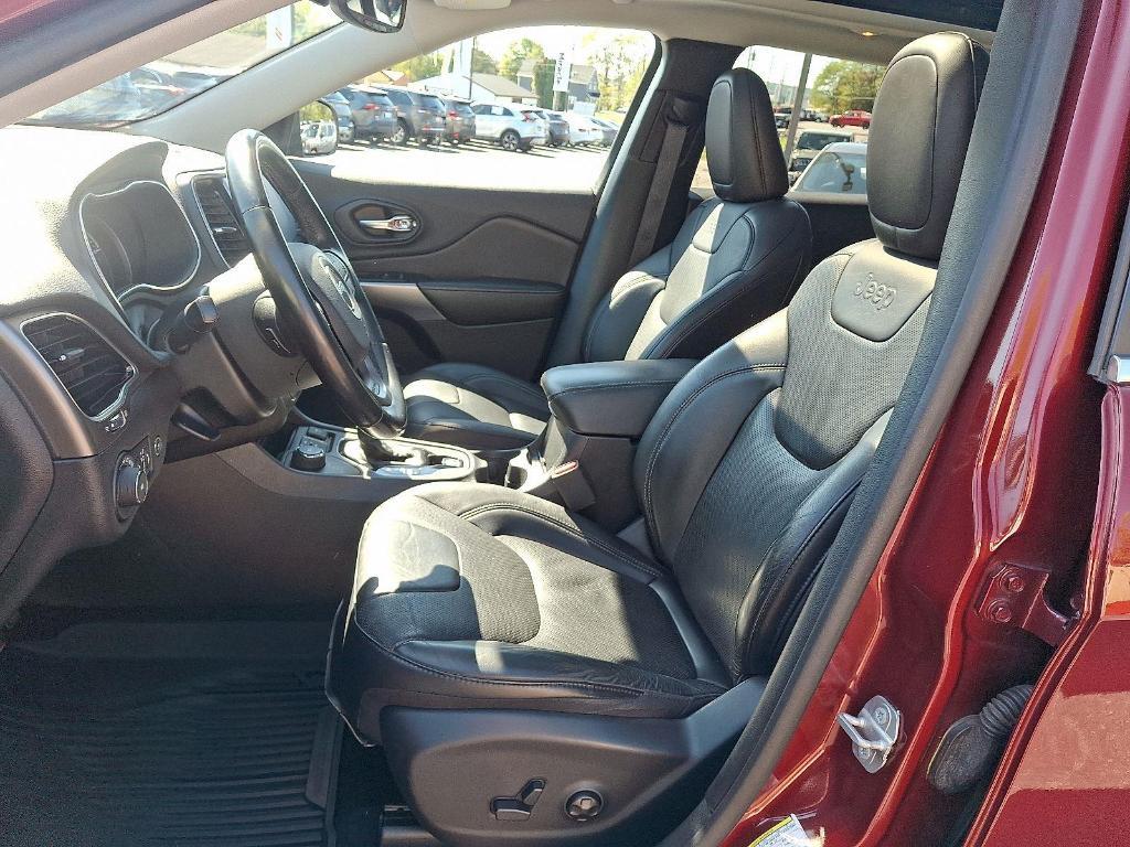 used 2020 Jeep Cherokee car, priced at $20,495