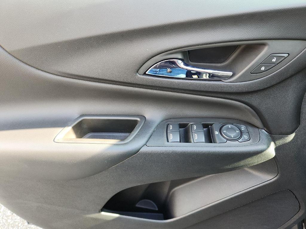 used 2022 Chevrolet Equinox car, priced at $22,932