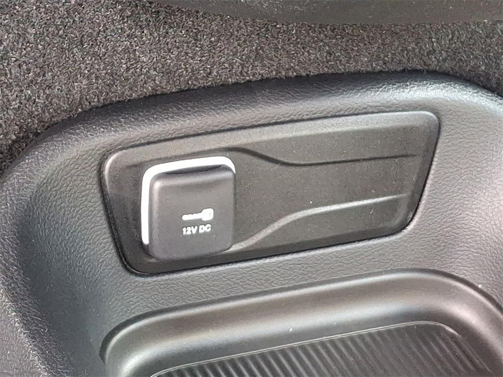 new 2025 Chrysler Pacifica car, priced at $41,037