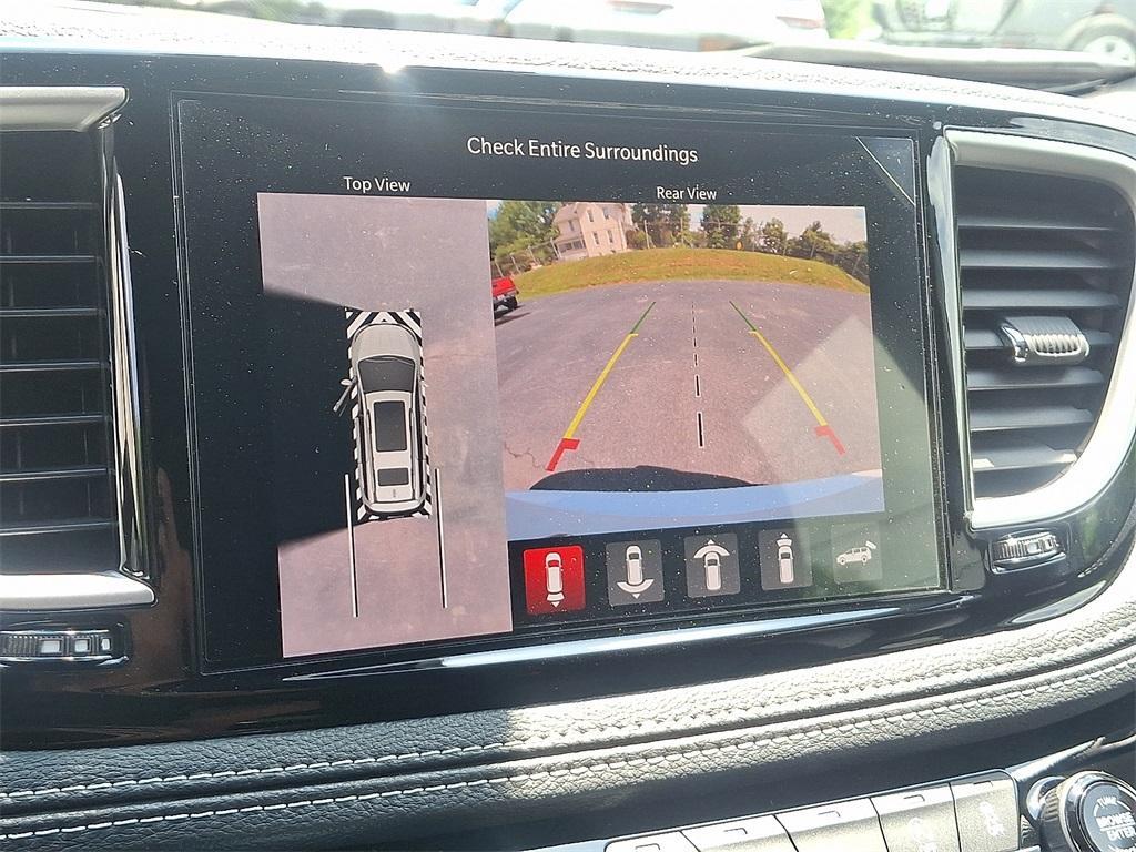 new 2025 Chrysler Pacifica car, priced at $41,037