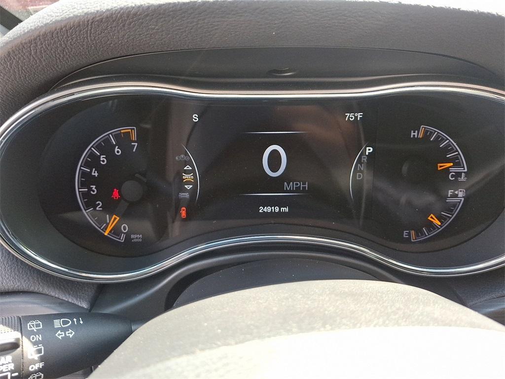 used 2022 Jeep Grand Cherokee WK car, priced at $31,595