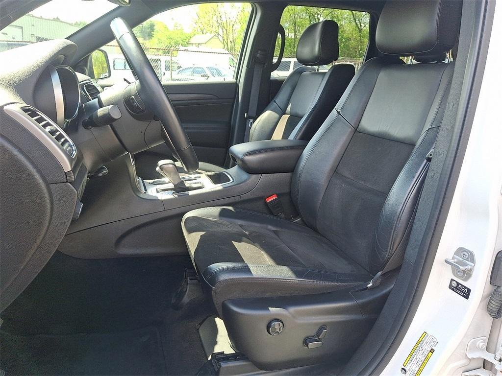 used 2022 Jeep Grand Cherokee WK car, priced at $31,595