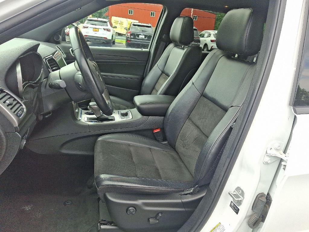 used 2022 Jeep Grand Cherokee WK car, priced at $28,479