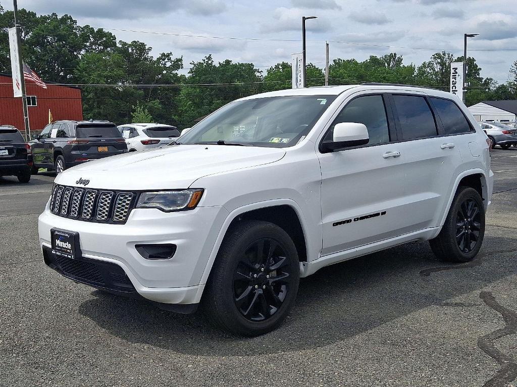 used 2022 Jeep Grand Cherokee WK car, priced at $28,479