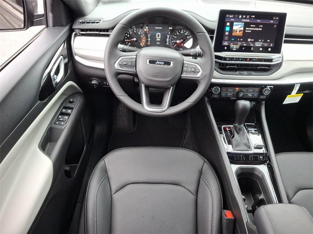 new 2025 Jeep Compass car, priced at $33,113
