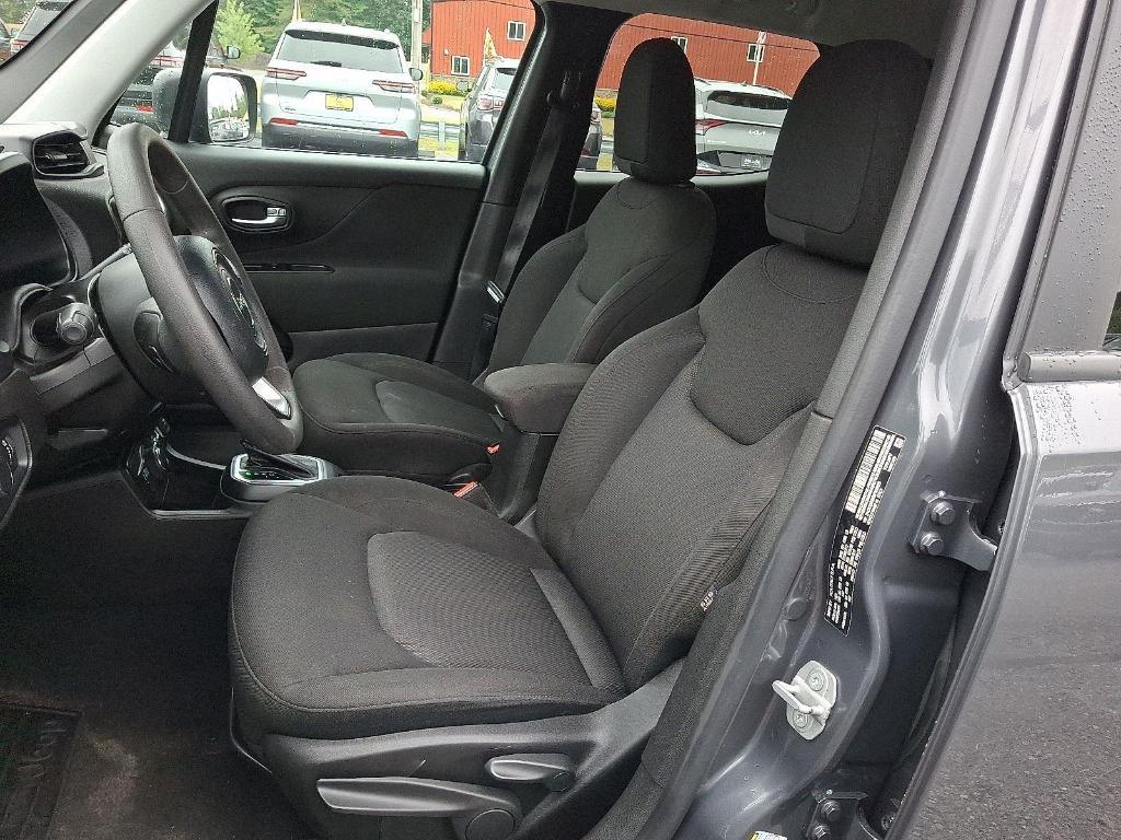 used 2021 Jeep Renegade car, priced at $15,894
