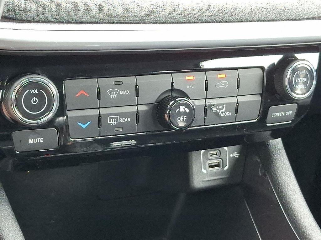 used 2022 Jeep Compass car, priced at $22,665