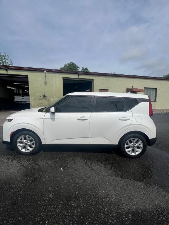 used 2021 Kia Soul car, priced at $14,495