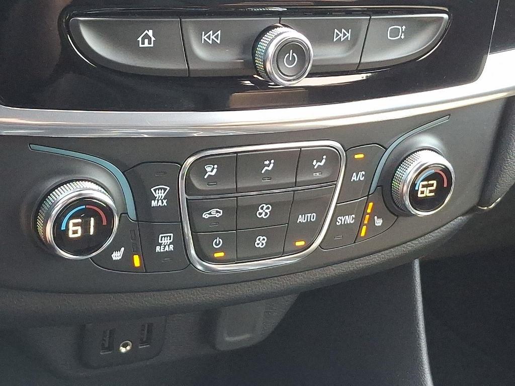 used 2023 Chevrolet Traverse car, priced at $28,995