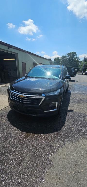 used 2023 Chevrolet Traverse car, priced at $32,500