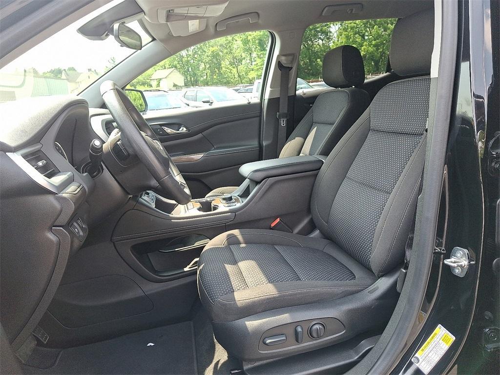 used 2022 GMC Acadia car, priced at $28,874