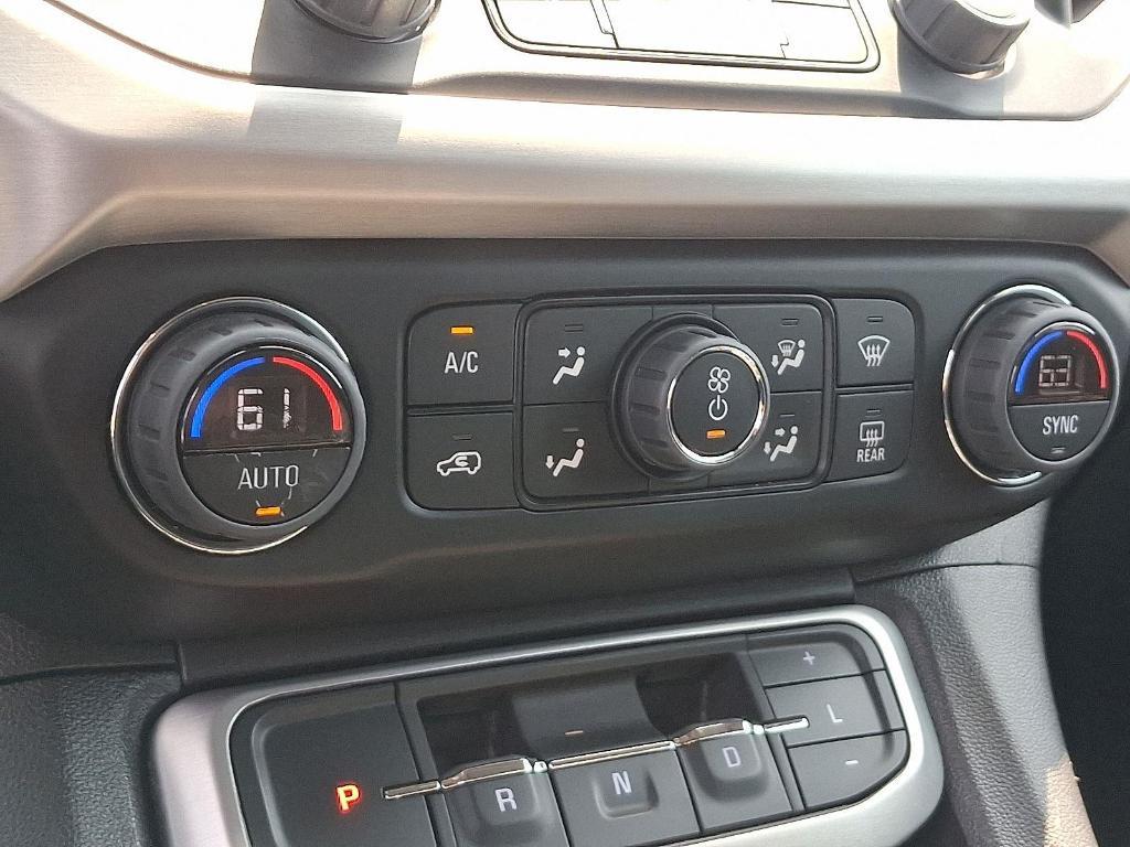 used 2022 GMC Acadia car, priced at $27,055