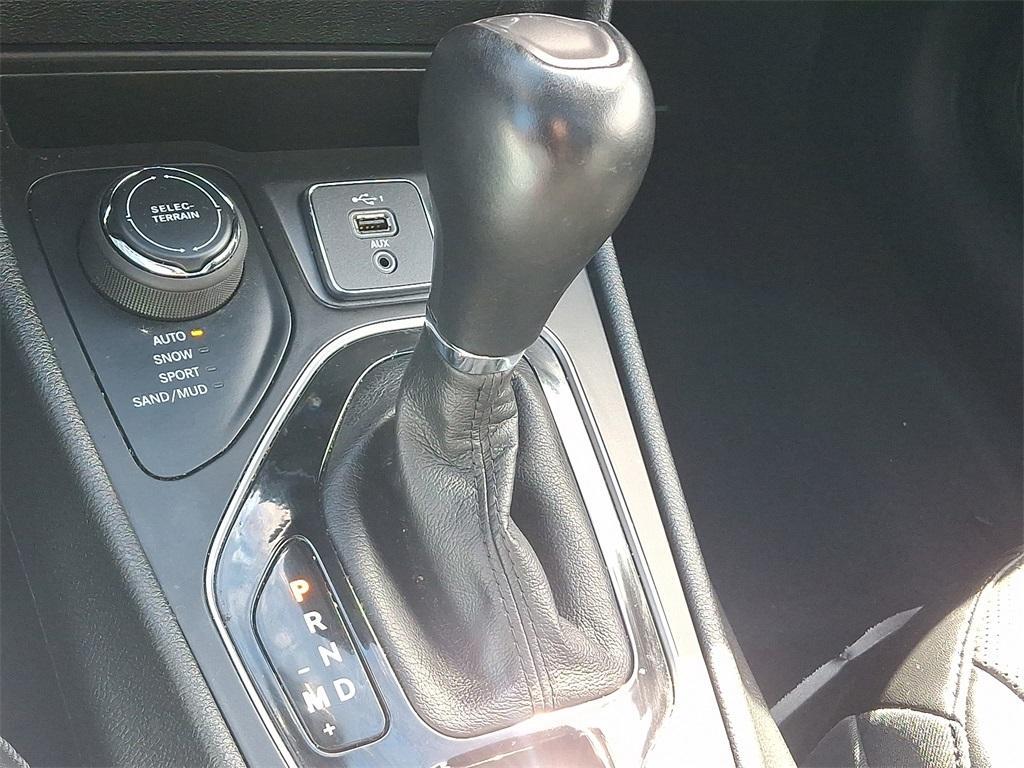 used 2023 Jeep Cherokee car, priced at $23,895