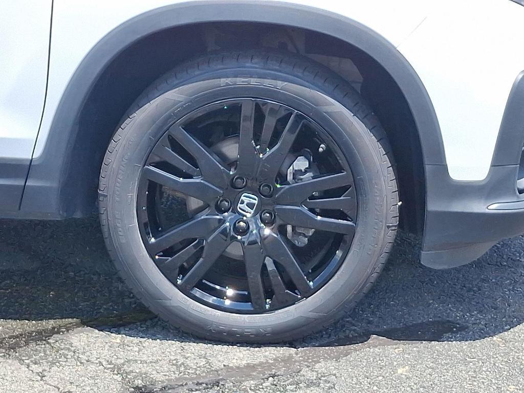 used 2022 Honda Pilot car, priced at $30,995