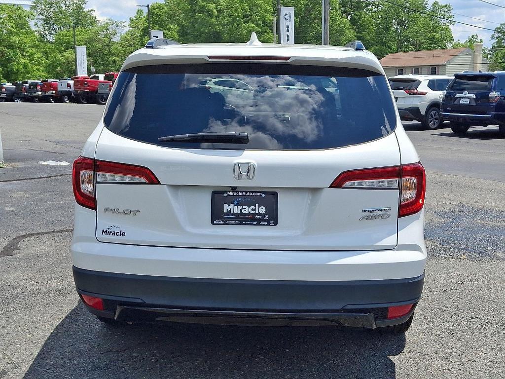 used 2022 Honda Pilot car, priced at $30,995