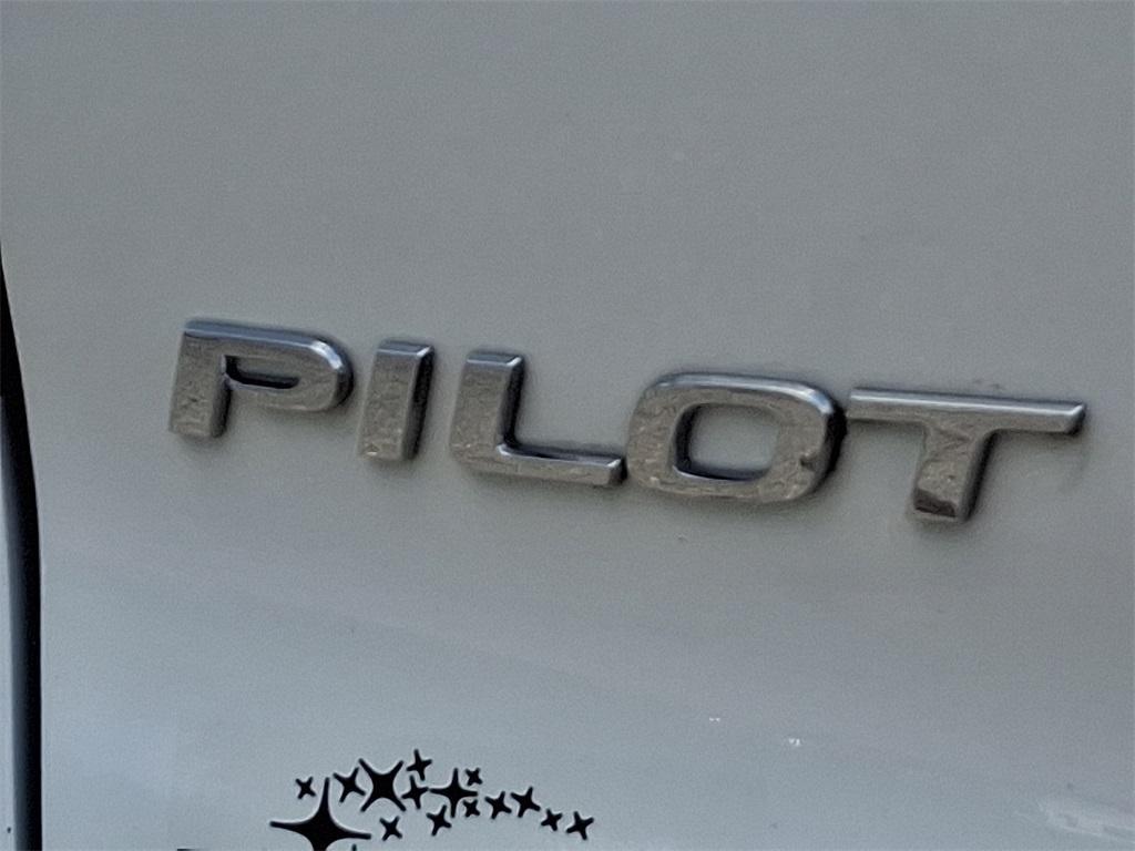 used 2022 Honda Pilot car, priced at $32,855