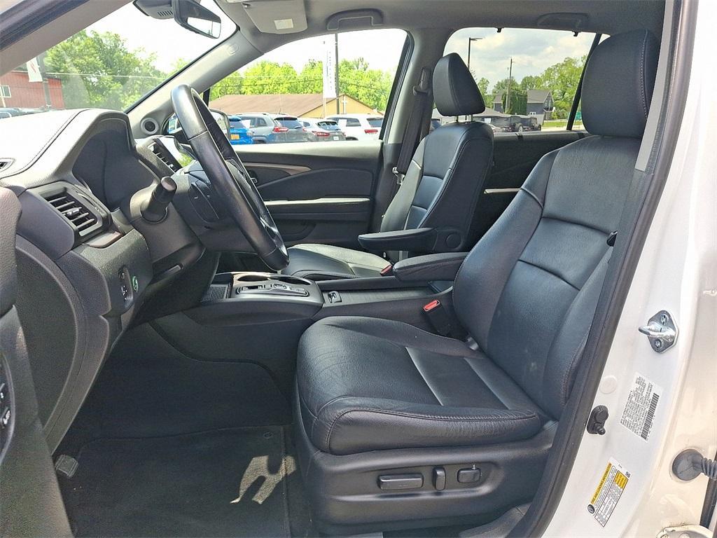 used 2022 Honda Pilot car, priced at $32,395