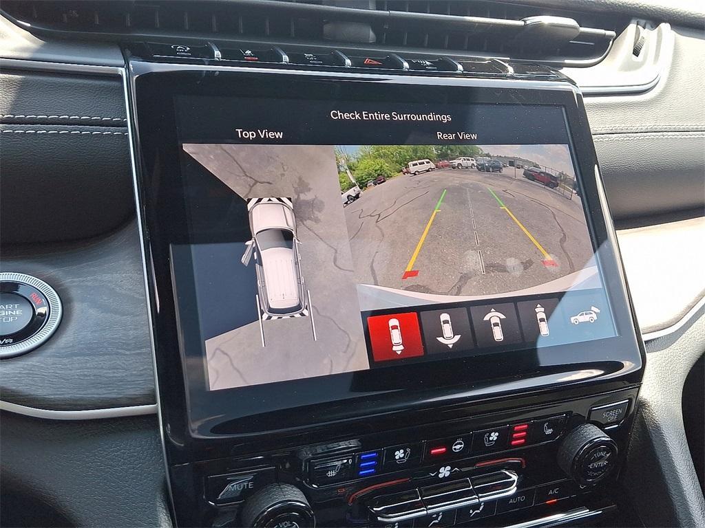 new 2025 Jeep Grand Cherokee car, priced at $47,944