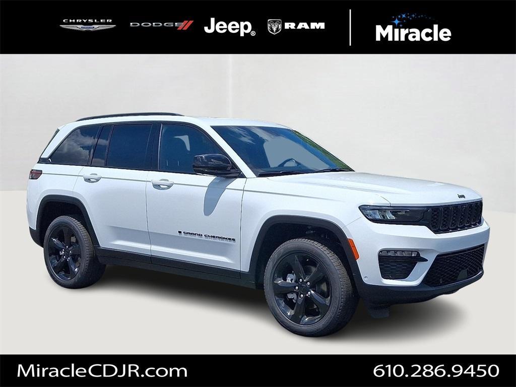 new 2025 Jeep Grand Cherokee car, priced at $49,444