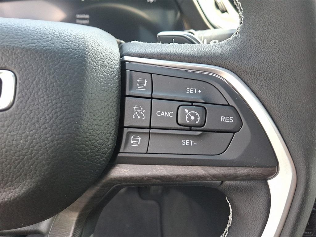 new 2025 Jeep Grand Cherokee car, priced at $47,944