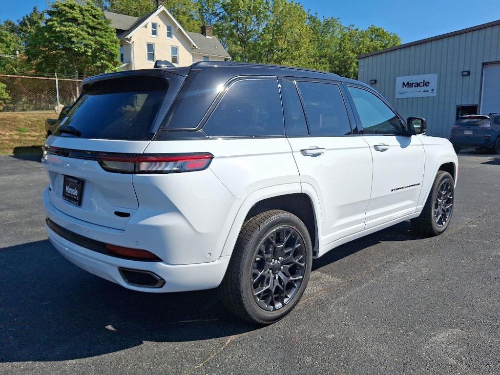 new 2025 Jeep Grand Cherokee car, priced at $61,197