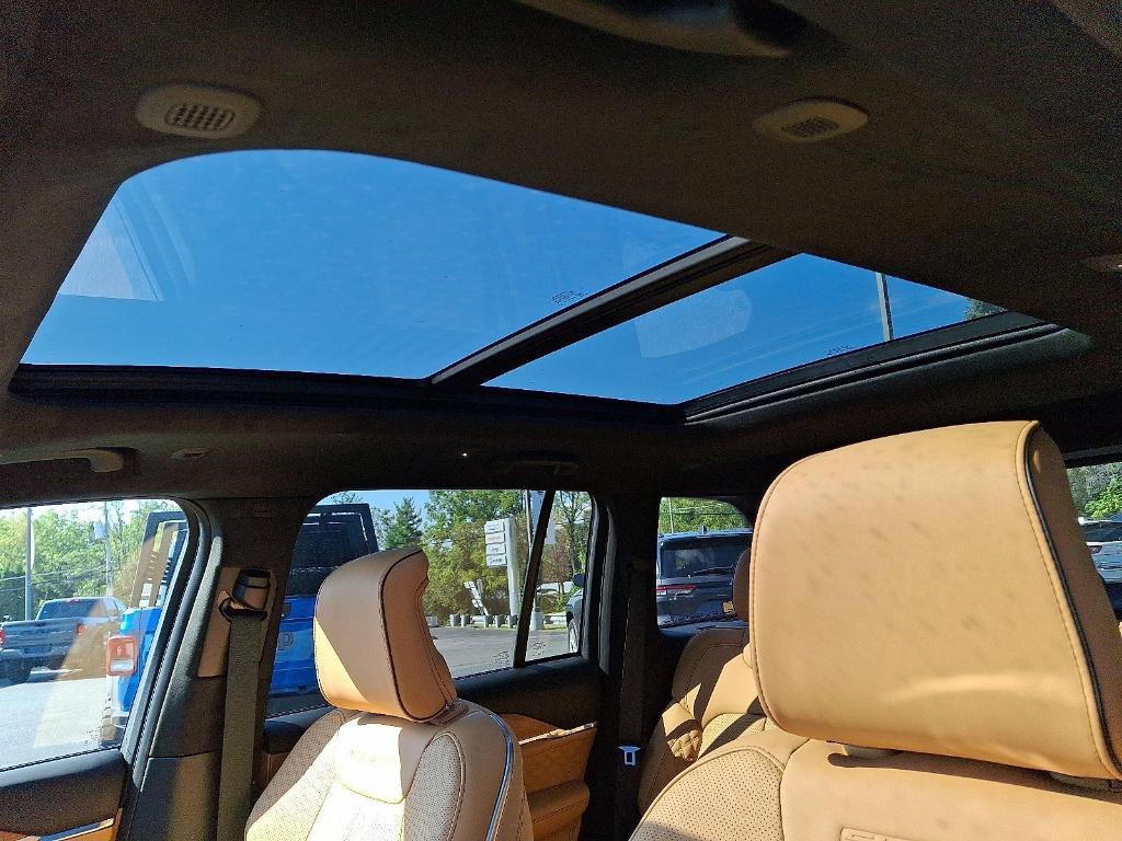 new 2025 Jeep Grand Cherokee car, priced at $61,197