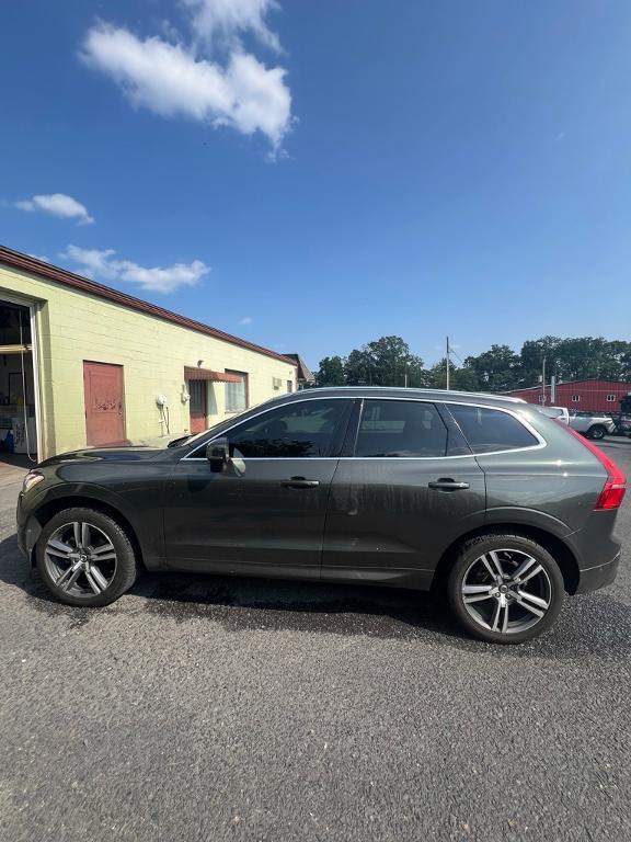 used 2018 Volvo XC60 car, priced at $21,495