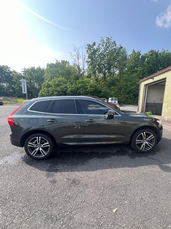 used 2018 Volvo XC60 car, priced at $21,495