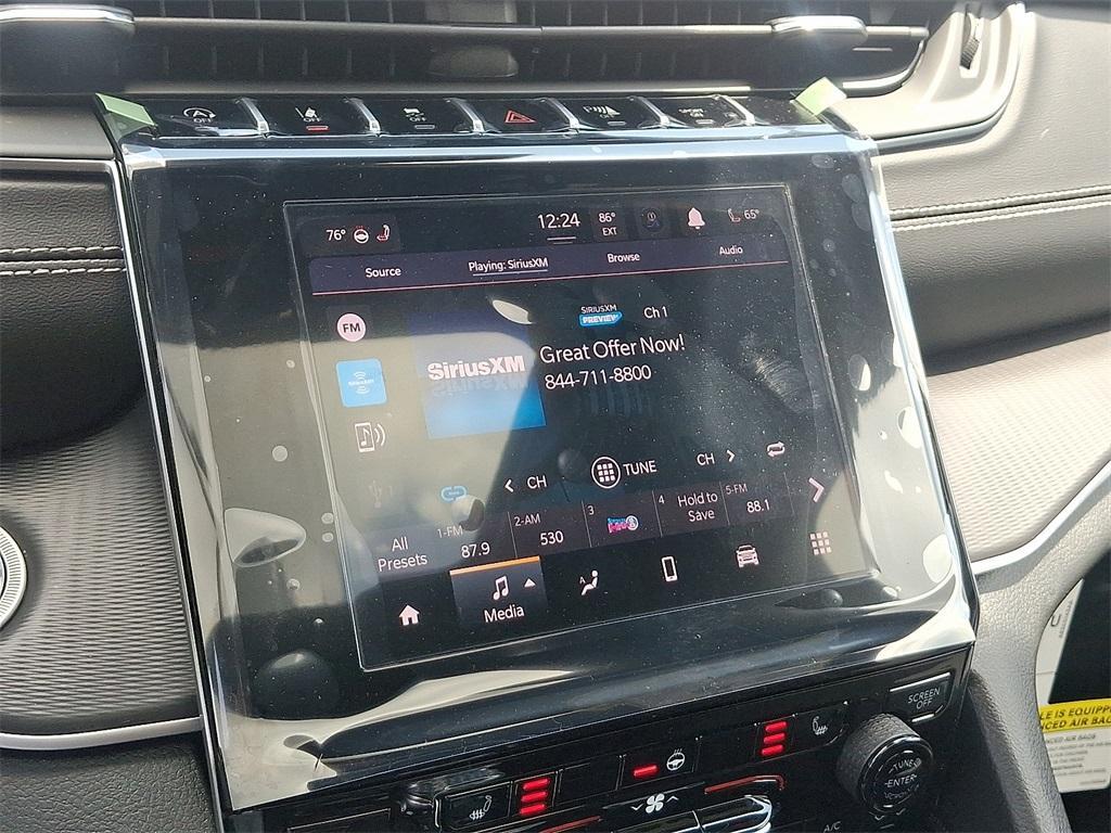 new 2025 Jeep Grand Cherokee car, priced at $40,893