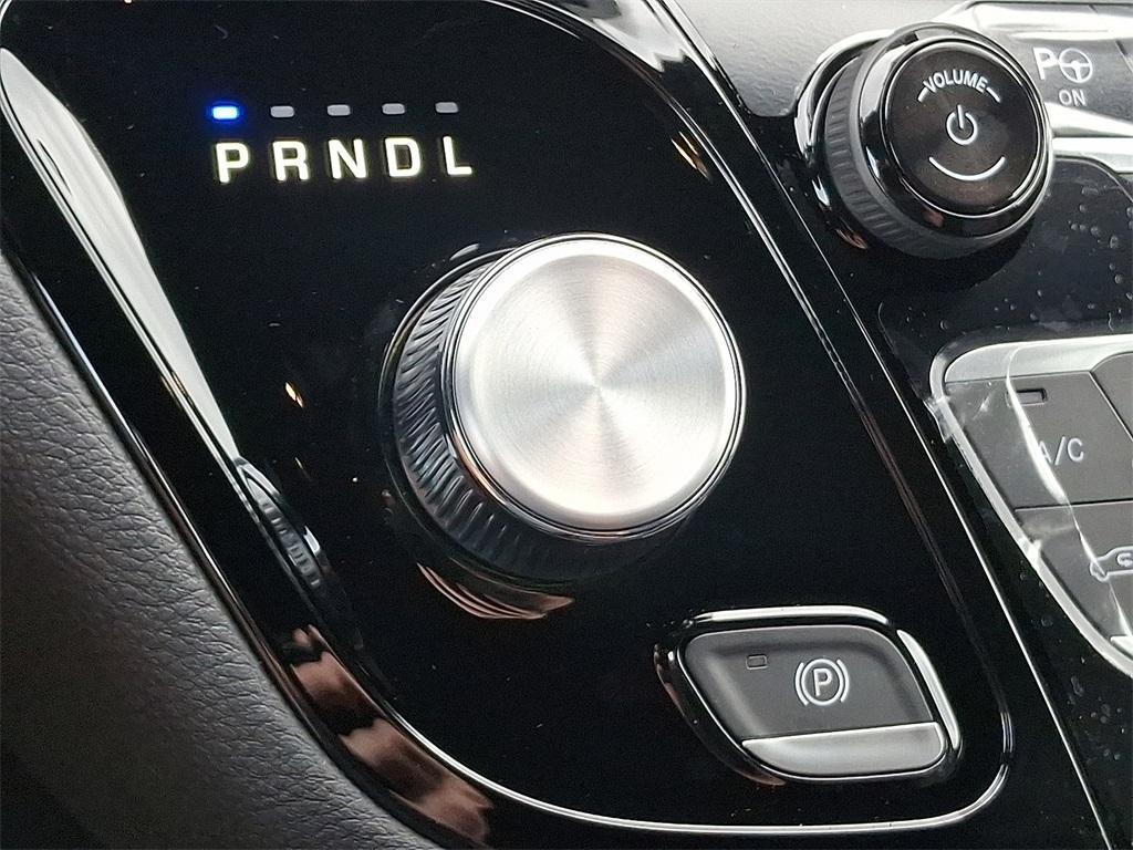 new 2025 Chrysler Pacifica car, priced at $44,127