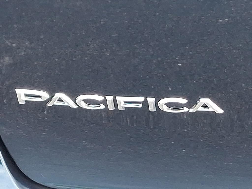 new 2025 Chrysler Pacifica car, priced at $44,127