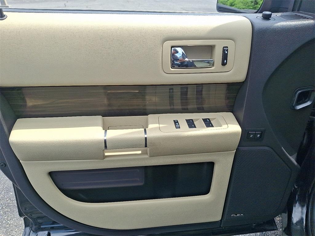 used 2014 Ford Flex car, priced at $13,414