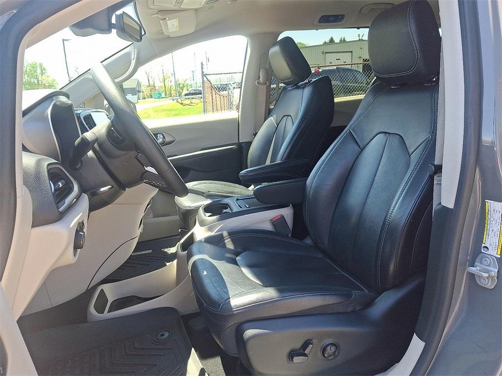 used 2022 Chrysler Pacifica car, priced at $23,995