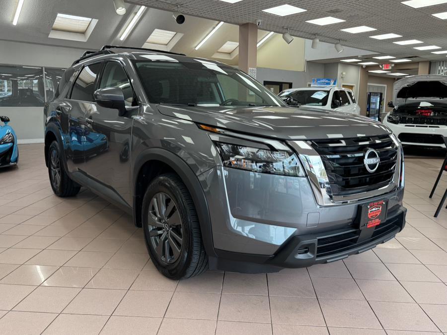 used 2024 Nissan Pathfinder car
