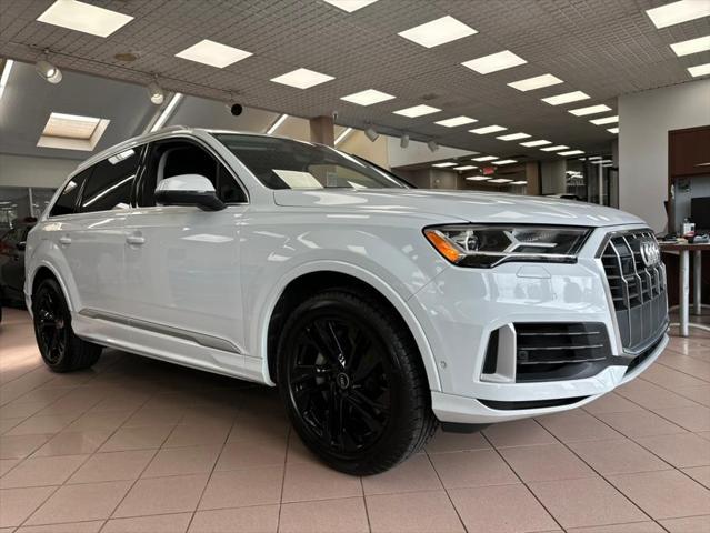 used 2022 Audi Q7 car, priced at $26,700