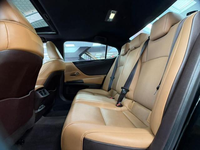 used 2019 Lexus ES 350 car, priced at $25,900