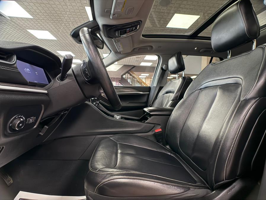 used 2022 Jeep Grand Cherokee car, priced at $23,800