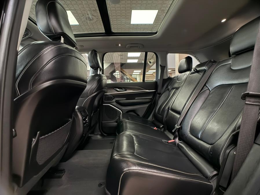 used 2022 Jeep Grand Cherokee car, priced at $23,800