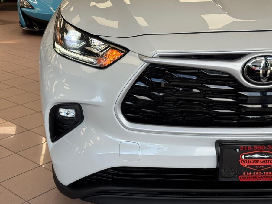used 2024 Toyota Highlander car, priced at $36,500