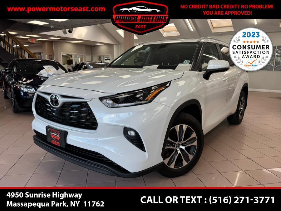 used 2024 Toyota Highlander car, priced at $36,500