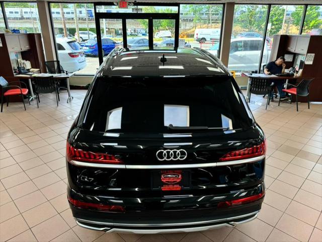 used 2022 Audi Q7 car, priced at $28,900