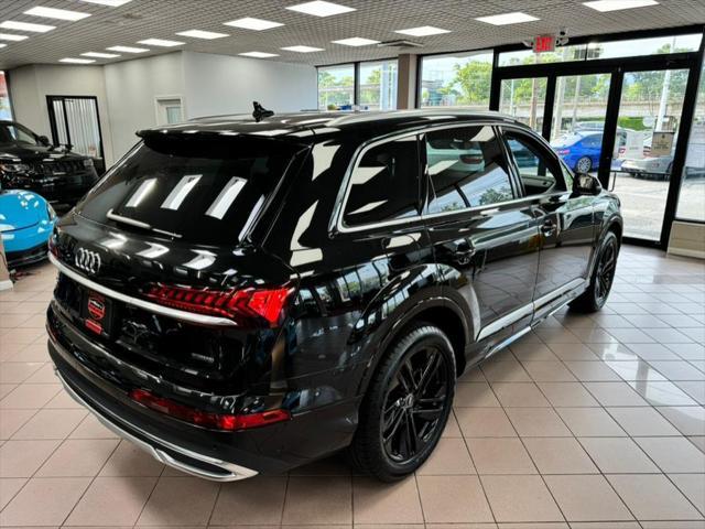 used 2022 Audi Q7 car, priced at $28,900