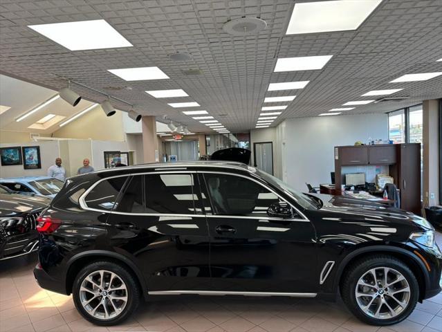 used 2021 BMW X5 car, priced at $30,900